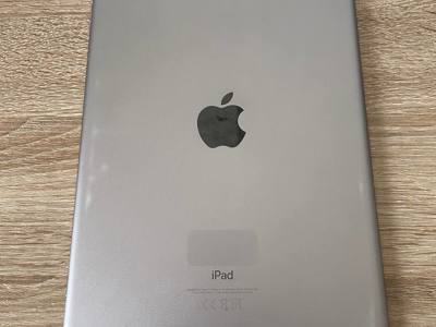 iPad 6th gen 32GB Wi-Fi+Cellular - image 3