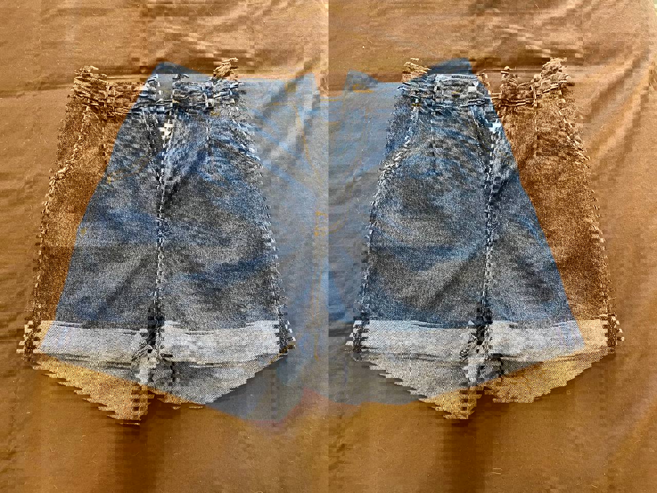 Denim Shorts (dark, roll-up)