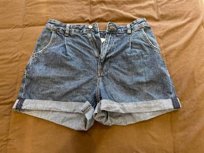 Denim Shorts (dark, roll-up)