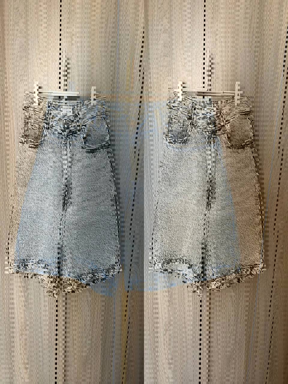 Denim Shorts (light wash)